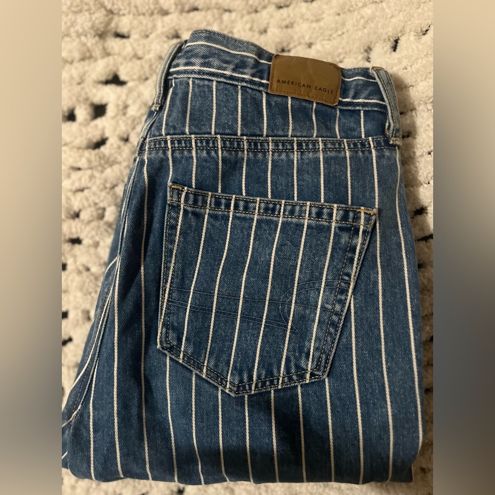American Eagle Women’s Hight Rise Striped Blue Denim Mom Jeans Size 2